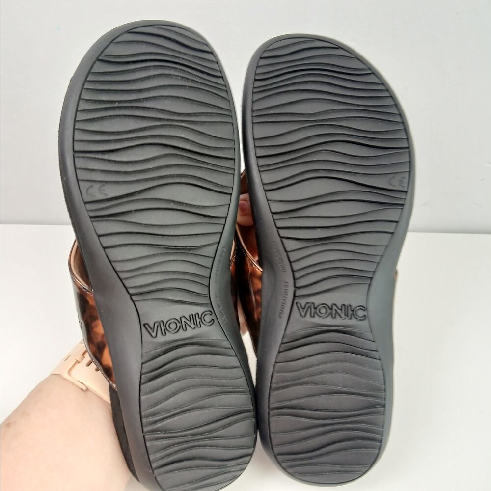 Vionic SZ 7 Hilda Tortoise Patent Leather Flip-Flop Sandal In Black/Brown NWOT - Picture 6 of 9